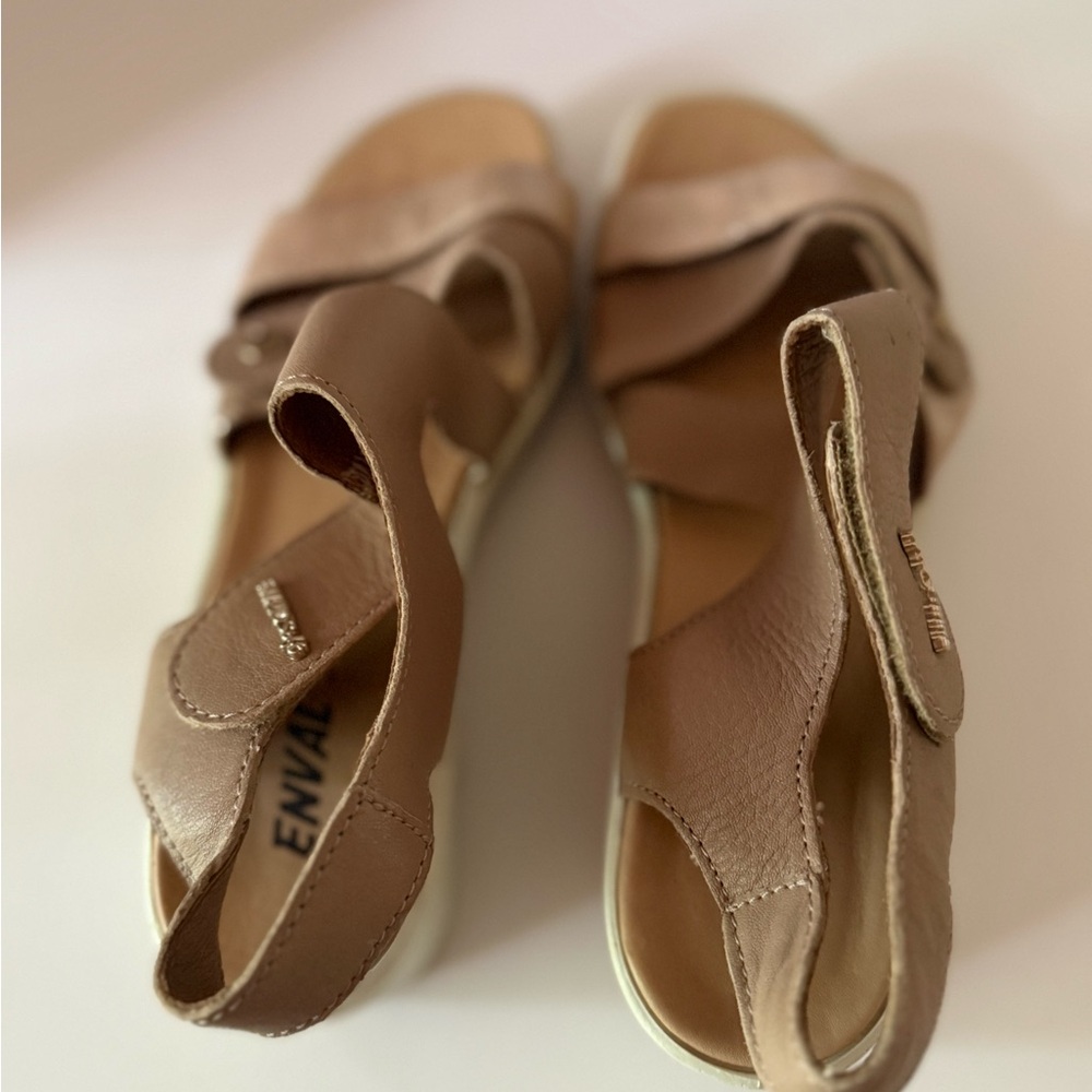 Enval Soft Taupe Wedge Sandals Women’s EU 37/ US 6.5-7 NEW - Picture 3 of 5